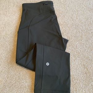 🎁 NWT Speed up crop 21”, sz 10